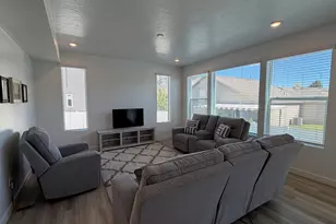 107 E Montgomery Ln N, North Ogden, UT 84414 - Photo 7