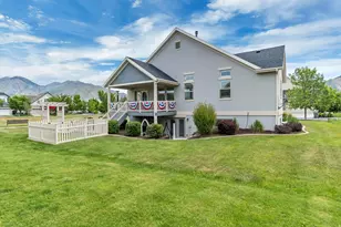 728 S Golden Leaf Way, Mapleton, UT 84664 - Photo 39