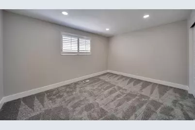 5382 S Skeeswood Cir W, Taylorsville, UT 84129 - Photo 13