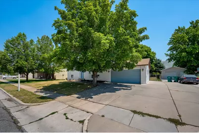 2236 N 650 W, Harrisville, UT 84414 - Photo 47