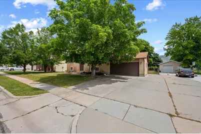 2236 N 650 W, Harrisville, UT 84414 - Photo 33