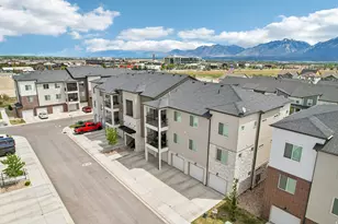 13525 S Poole Dr W, Riverton, UT 84096 - Photo 31