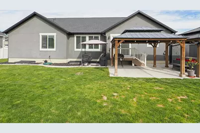 4632 N Kings Peak Way E, Eagle Mountain, UT 84005 - Photo 5