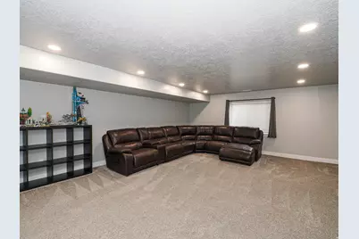 4632 N Kings Peak Way E, Eagle Mountain, UT 84005 - Photo 31