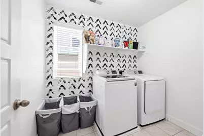 1546 E 3175 N, Layton, UT 84040 - Photo 25