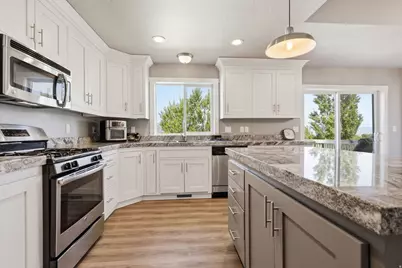869 S 500 E, Providence, UT 84332 - Photo 23