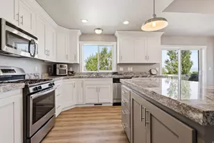 869 S 500 E, Providence, UT 84332 - Photo 23