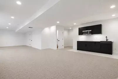 1429 E Chateau Ridge Way S, Sandy, UT 84092 - Photo 17