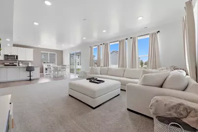 2978 S Shoreline Dr, Syracuse, UT 84075 - Photo 3