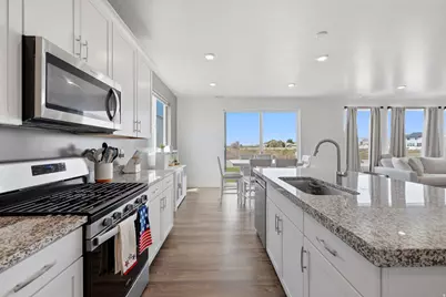 2978 S Shoreline Dr, Syracuse, UT 84075 - Photo 5