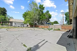 126 E 400 N, Price, UT 84501 - Photo 21