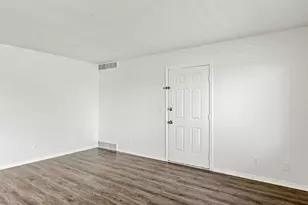 5568 S 2800 W, Roy, UT 84067 - Photo 5