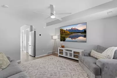 327 E 2300 N, North Ogden, UT 84414 - Photo 3