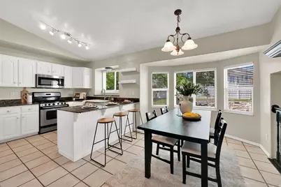 79 E 1720 N, Layton, UT 84041 - Photo 3