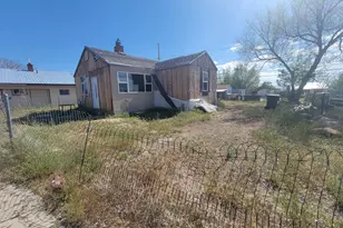 136 W Whitmore Dr, East Carbon, UT 84520 - Photo 3