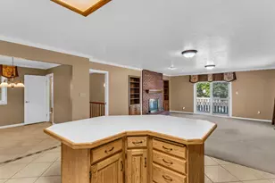 11538 S High Mountain Dr, Sandy, UT 84092 - Photo 15