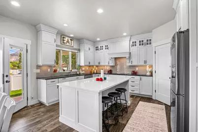 561 E 500 N, Nephi, UT 84648 - Photo 15