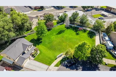1092 S Cinnamon Ridge Dr, Provo, UT 84606 - Photo 3