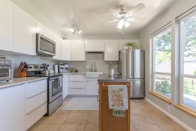 5924 S Sultan Cir, Murray, UT 84107 - Photo 9