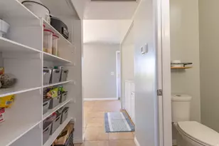 5924 S Sultan Cir, Murray, UT 84107 - Photo 7