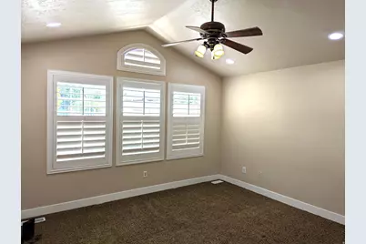 13443 S Bridle Park Cv E, Draper, UT 84020 - Photo 11