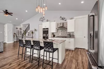563 E Pebble Creek Dr, South Weber, UT 84405 - Photo 9