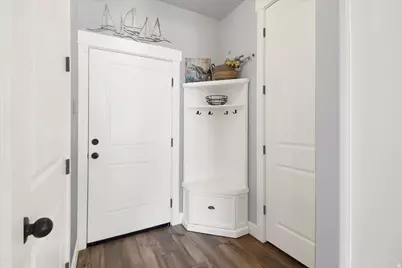 563 E Pebble Creek Dr, South Weber, UT 84405 - Photo 17