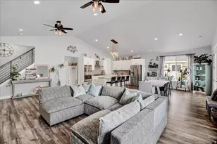 563 E Pebble Creek Dr, South Weber, UT 84405 - Photo 3