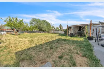 2264 S 100 W, Clearfield, UT 84015 - Photo 31