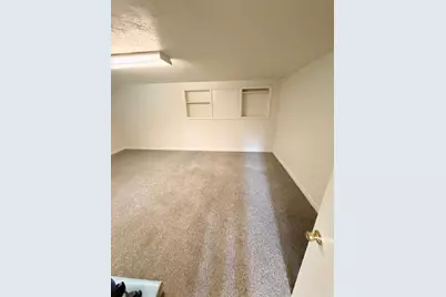 4910 S 900 E, Murray, UT 84117 - Photo 23