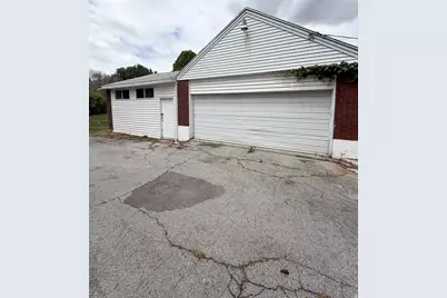 4910 S 900 E, Murray, UT 84117 - Photo 3
