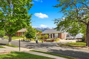2483 E Elm Ave, Salt Lake City, UT 84109 - Photo 35