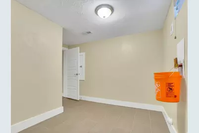 2483 E Elm Ave, Salt Lake City, UT 84109 - Photo 27