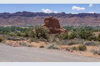 2176 Navajo Hts #3, Moab, UT 84532 - Photo 29