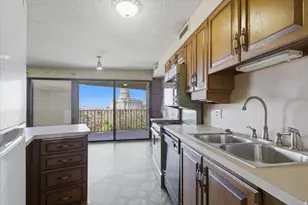 303 N A St E, Salt Lake City, UT 84103 - Photo 9