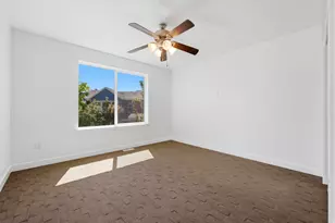 5422 W Fairgrove Ln S, West Valley, UT 84120 - Photo 27