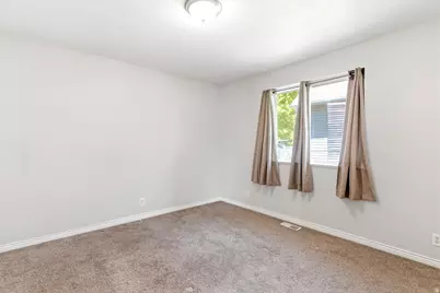 4685 S 3900 W, Roy, UT 84067 - Photo 11