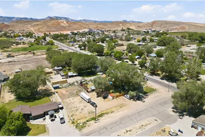 211 W 100 S, Gunnison, UT 84634 - Photo 9