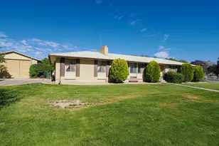 12366 S Mountain View Dr W, Riverton, UT 84065 - Photo 3