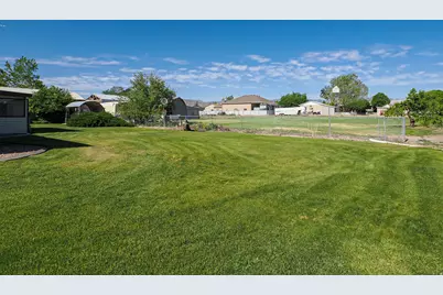 12366 S Mountain View Dr W, Riverton, UT 84065 - Photo 7