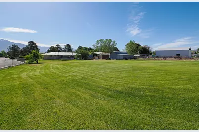 12366 S Mountain View Dr W, Riverton, UT 84065 - Photo 9