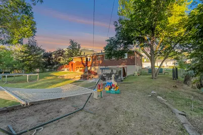 7680 S Dell Rd E, Salt Lake City, UT 84121 - Photo 23