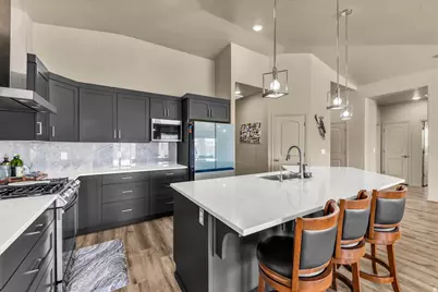 2128 E Honeycomb Dr, Saint George, UT 84790 - Photo 13