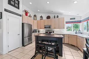 31 Village Square Rd, Centerville, UT 84014 - Photo 11