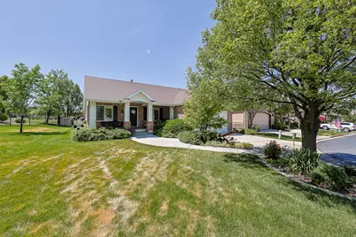 31 Village Square Rd, Centerville, UT 84014 - Photo 23