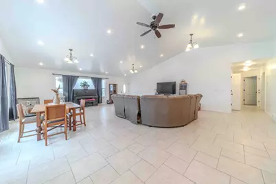 2029 W Mortensen Ln, Roosevelt, UT 84066 - Photo 11