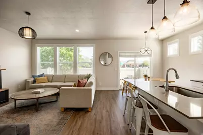 1323 E Weyburn Ln S, Holladay, UT 84117 - Photo 5