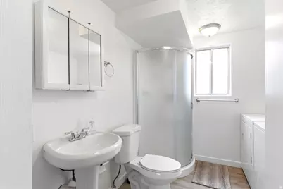 209 N 850 E, Layton, UT 84041 - Photo 13