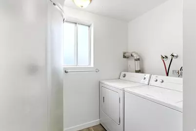 209 N 850 E, Layton, UT 84041 - Photo 17