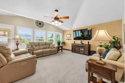 11159 S Via Encantada Way W, South Jordan, UT 84095 - Photo 9